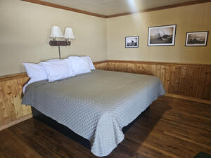 Room 1 Photo 1